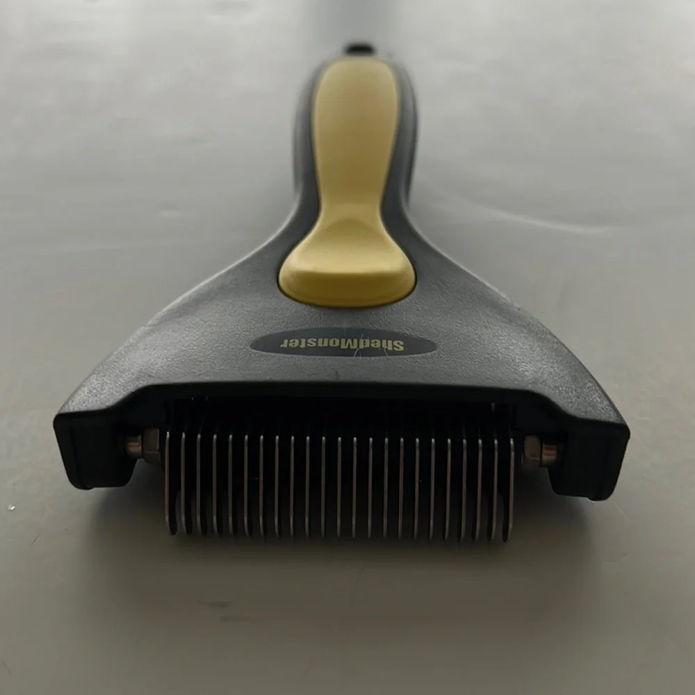Oster Shedmonster De-Shedding Tool